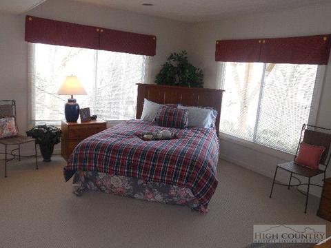 749 Skiview Rd, Seven Devils, NC 28604 photo 22
