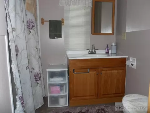 256 Clifton Rd, Crumpler, NC 28617 photo 11