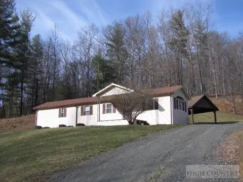 256 Clifton Rd, Crumpler, NC 28617 photo 1