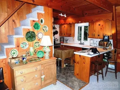 163 Cherry, Boone, NC 28607 photo 3