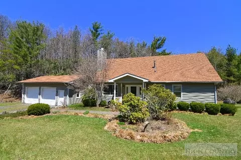 407 Old Hampton Rd, Boone, NC 28607 photo 1