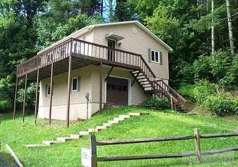 225 Tarleton Cir, Boone, NC 28607 photo 14