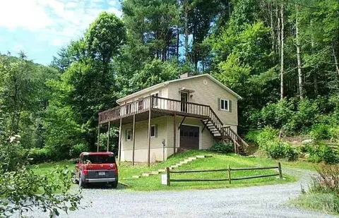 225 Tarleton Cir, Boone, NC 28607 photo 1