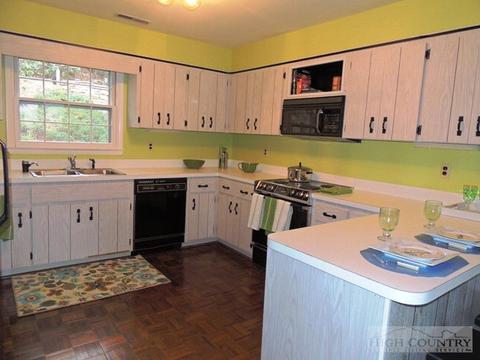 252 Pine, Boone, NC 28607 photo 34