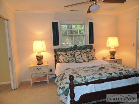 252 Pine, Boone, NC 28607 photo 5