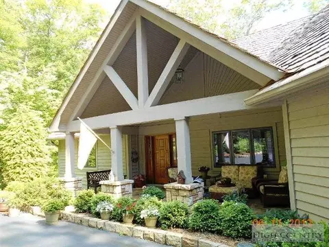 636 Chestnut, Boone, NC 28607 photo 1