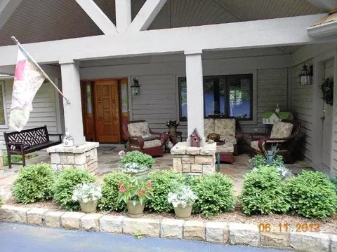 636 Chestnut, Boone, NC 28607 photo 2