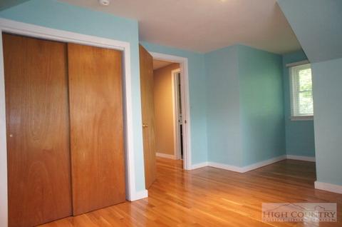 136 Crest Dr, Boone, NC 28607 photo 20