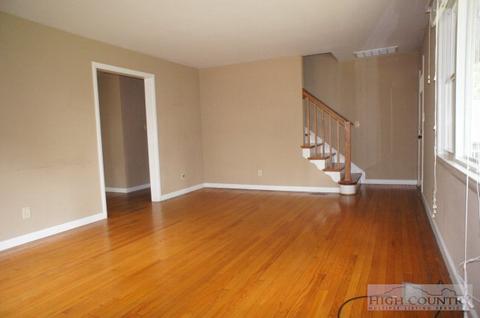 136 Crest Dr, Boone, NC 28607 photo 12