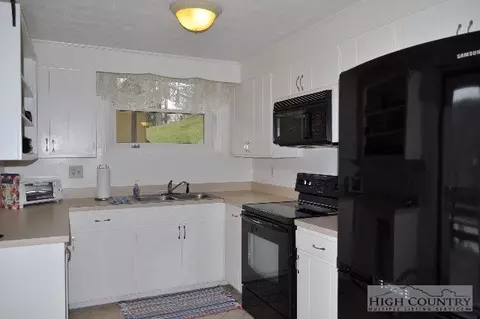 148 Clyde Winebarger, Boone, NC 28607 photo 5