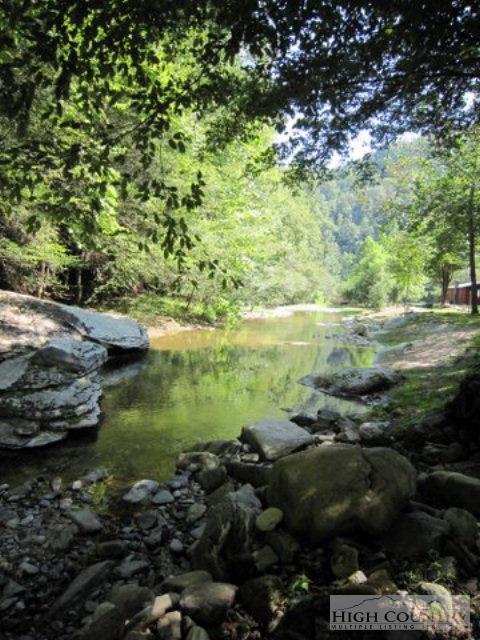 6887 Elk Creek Rd, Deep Gap, NC 28618 photo 7