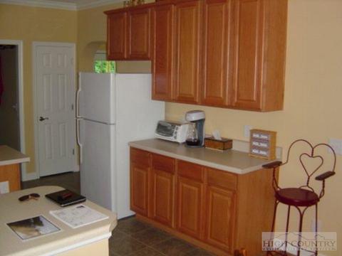 6887 Elk Creek Rd, Deep Gap, NC 28618 photo 12