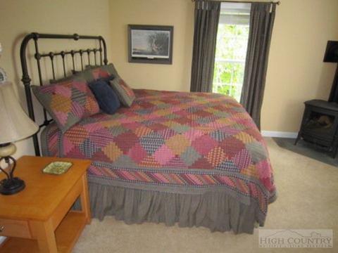 6887 Elk Creek Rd, Deep Gap, NC 28618 photo 15