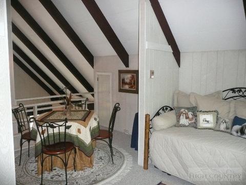 176 Walnut, Boone, NC 28607 photo 5