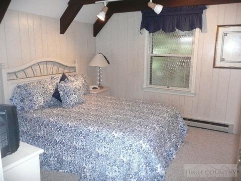 176 Walnut, Boone, NC 28607 photo 17