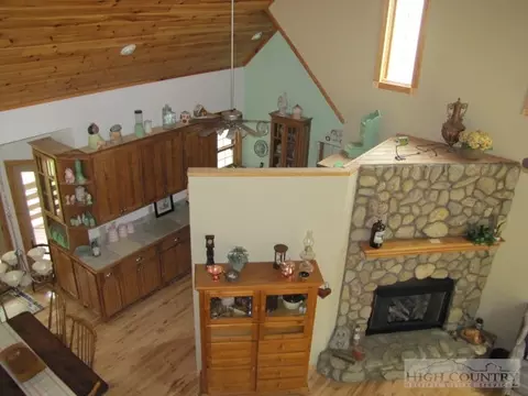 537 Bent River Dr, Lansing, NC 28643 photo 5