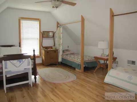 537 Bent River Dr, Lansing, NC 28643 photo 7