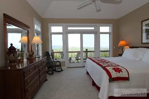1047 Algonquin Dr, Boone, NC 28607 photo 5