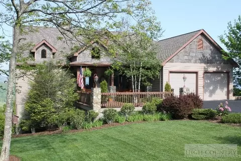1047 Algonquin Dr, Boone, NC 28607 photo 2