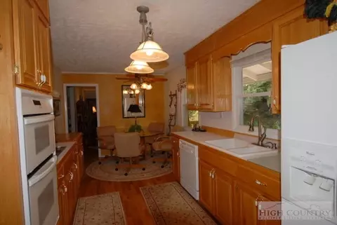 436 Rustic Rd, West Jefferson, NC 28694 photo 31