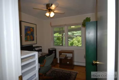 436 Rustic Rd, West Jefferson, NC 28694 photo 4