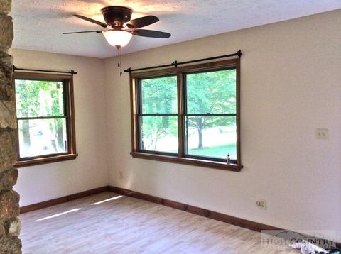 124 Monica Path Dr, Vilas, NC 28692 photo 9