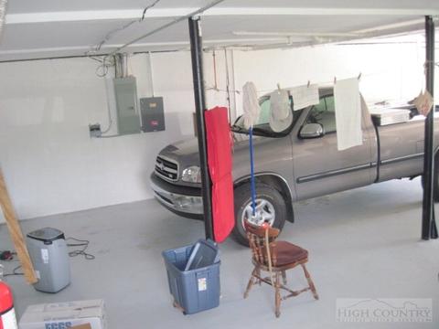 714 Bear Run Rd, Lansing, NC 28643 photo 14