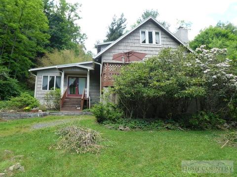 255 Bear Trl, Boone, NC 28607 photo 2