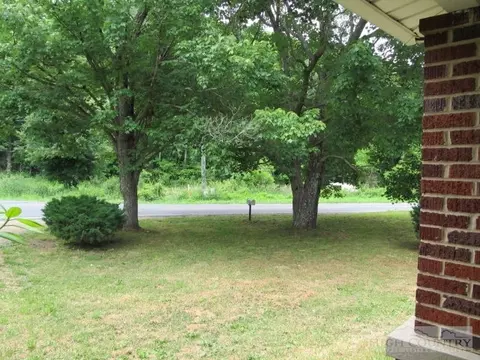 413 Peak Rd, Creston, NC 28615 photo 4