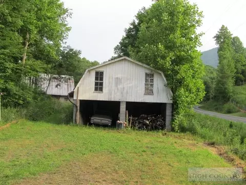 413 Peak Rd, Creston, NC 28615 photo 6