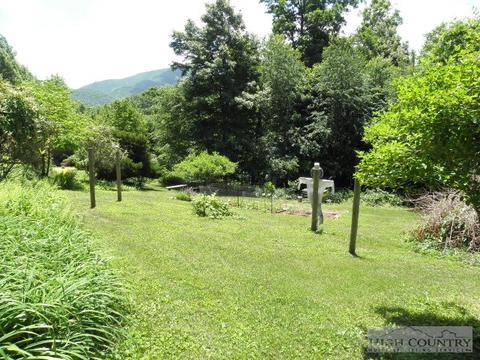 856 Crestview Dr, Creston, NC 28615 photo 28