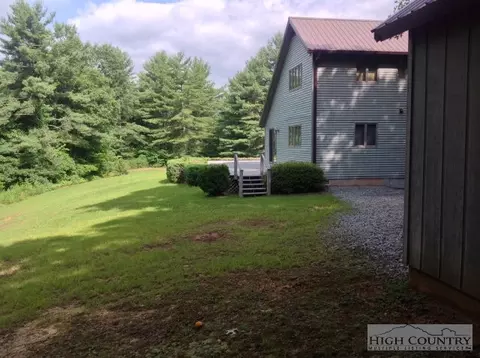 741 Wildcat Ridge Rd, Boone, NC 28607 photo 2