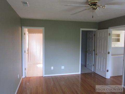 141 Slopes Ct, Blowing Rock, NC 28605 photo 9