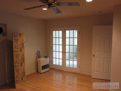 141 Slopes Ct, Blowing Rock, NC 28605 photo 10