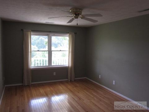 141 Slopes Ct, Blowing Rock, NC 28605 photo 6