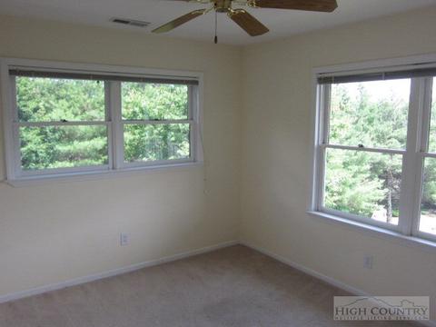 141 Slopes Ct, Blowing Rock, NC 28605 photo 13