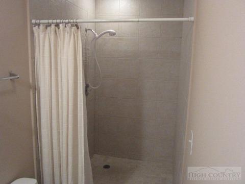 141 Slopes Ct, Blowing Rock, NC 28605 photo 14