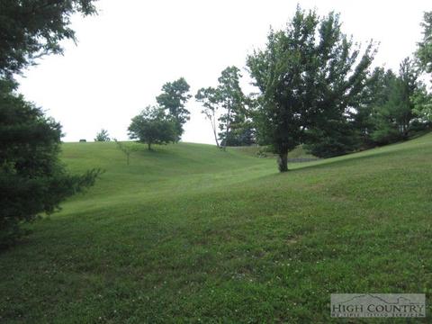 141 Slopes Ct, Blowing Rock, NC 28605 photo 18