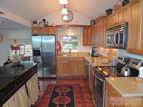 347 Beech, Boone, NC 28607 photo 2