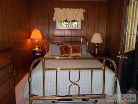 133 Culps Dr, Boone, NC 28607 photo 4