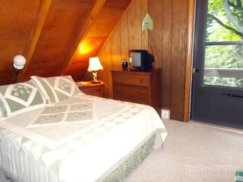 133 Culps Dr, Boone, NC 28607 photo 5