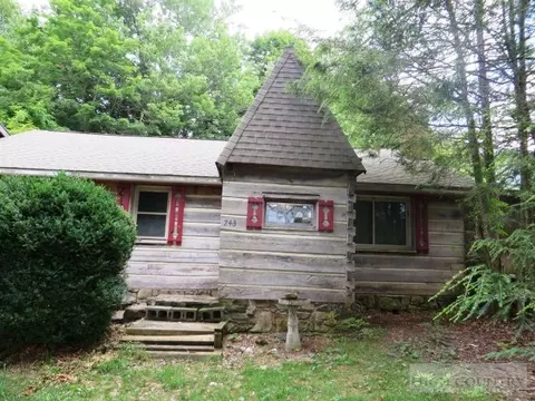 243 Cherry Tree Ln, Creston, NC 28615 photo 1