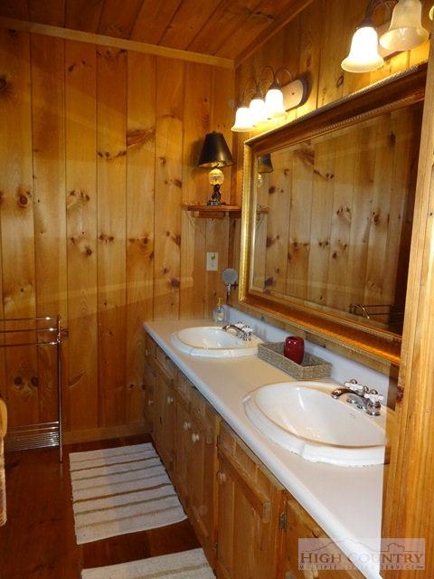 2324 Homestead Rd, Todd, NC 28684 photo 8