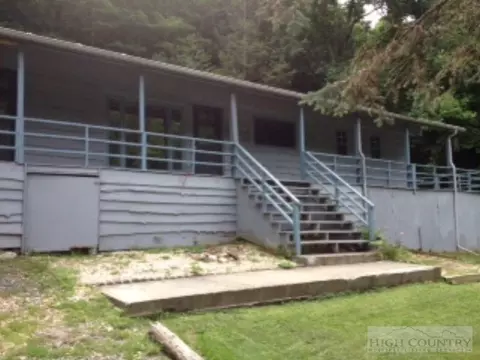 176 Roaring Fork Rd, Todd, NC 28684 photo 1