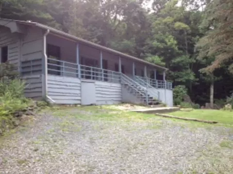 176 Roaring Fork Rd, Todd, NC 28684 photo 2