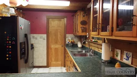 9584 Elk Creek Rd, Deep Gap, NC 28618 photo 9