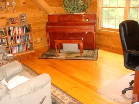 174 Autumn Ridge Rd, Erwin, TN 37650 photo 5