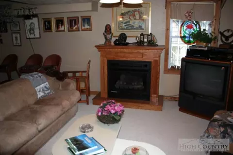 931 Skiview, Seven Devils, NC 28604 photo 14