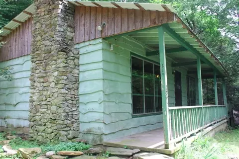 154 Rustic Ln, Boone, NC 28607 photo 2