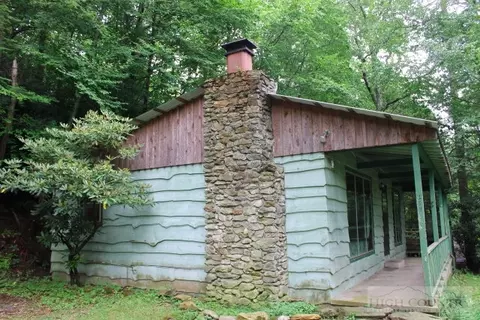 154 Rustic Ln, Boone, NC 28607 photo 1